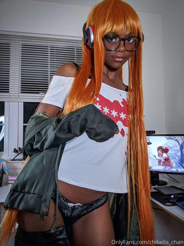 Y-you don't think it's weird that I'm using my controller li..