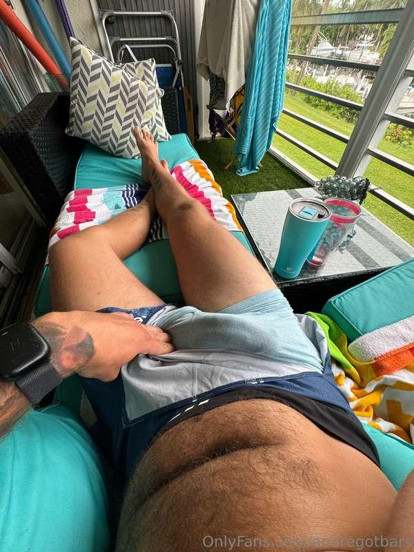 Chubby ass dick just chilling