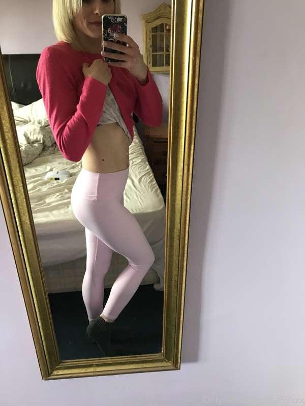 New pink leggings 😉