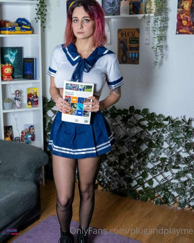 Would you help me review my lessons? 😝 I'm meeting with a gi..