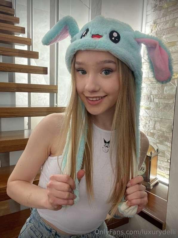 LIVE SEXTINGCutie 😇 @helengol 🟢ONLINE NOW🟢You won't regret f..