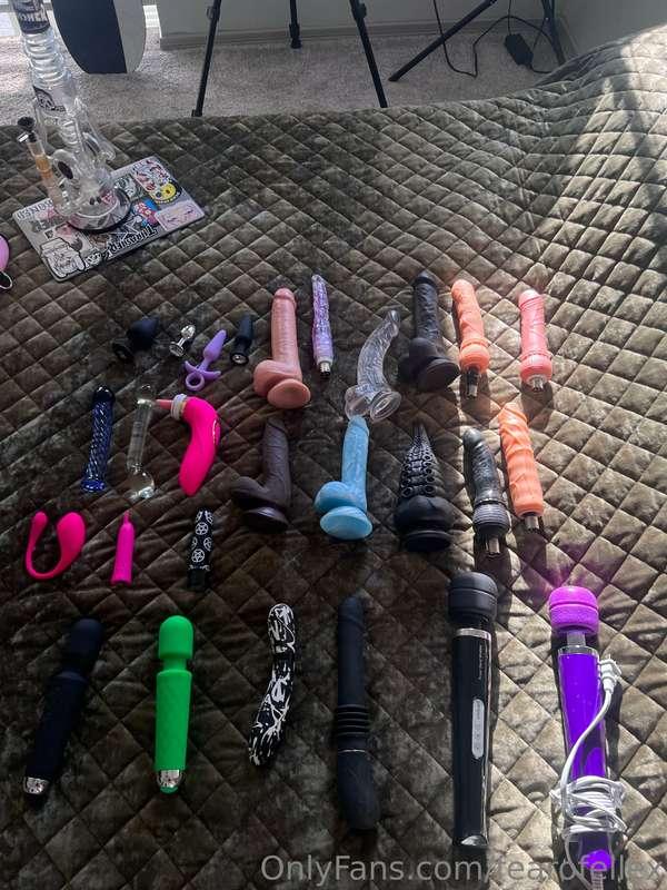 Which one do you wanna see me use? 🙈💦