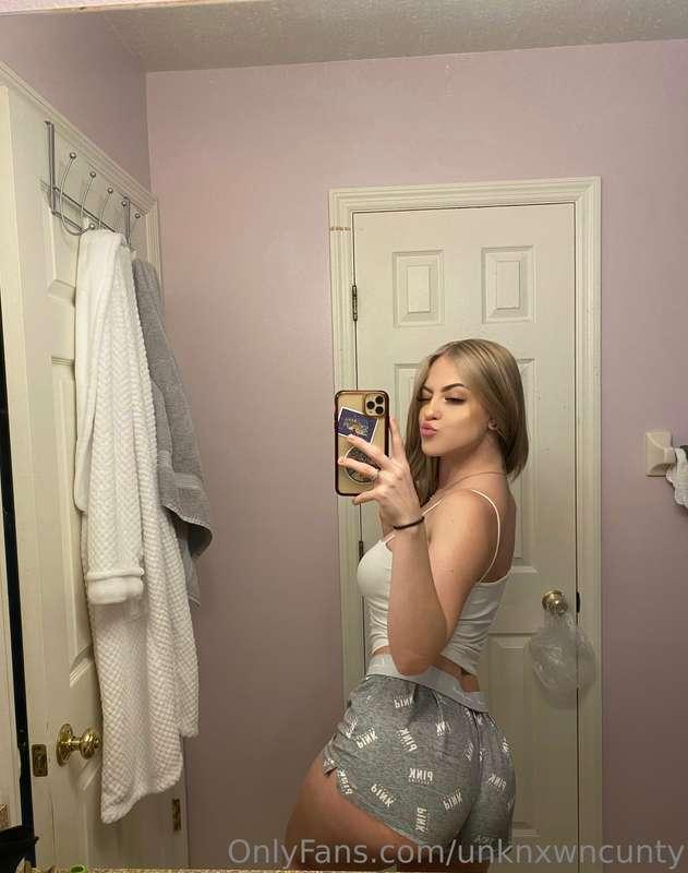 taking any content suggestions you wanna see from me😈😘👀