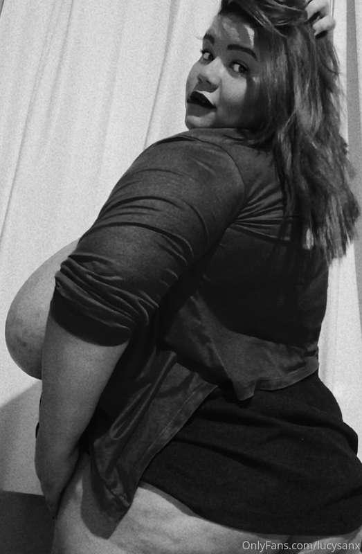 lucysanx image #2