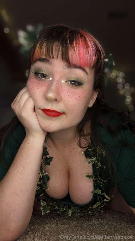 Happy hump day ~Poison Ivy