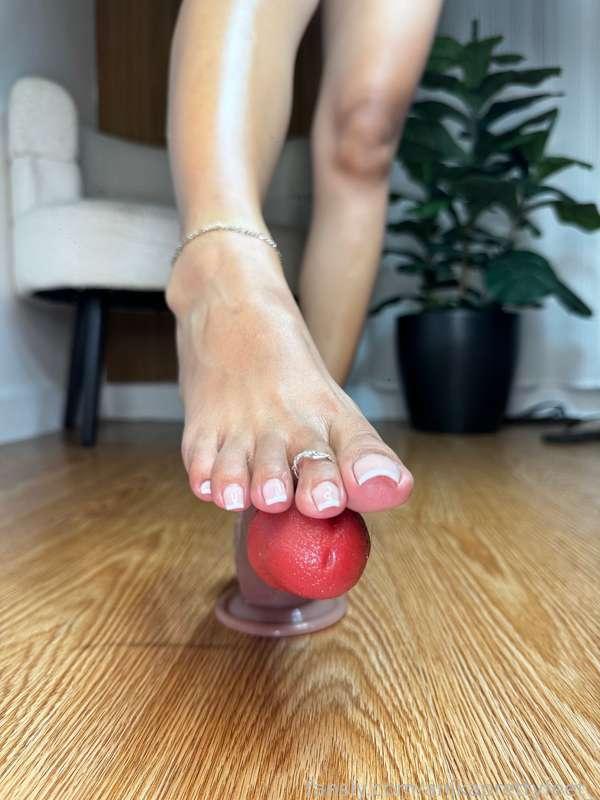 anikaprettyfeet_ image #13