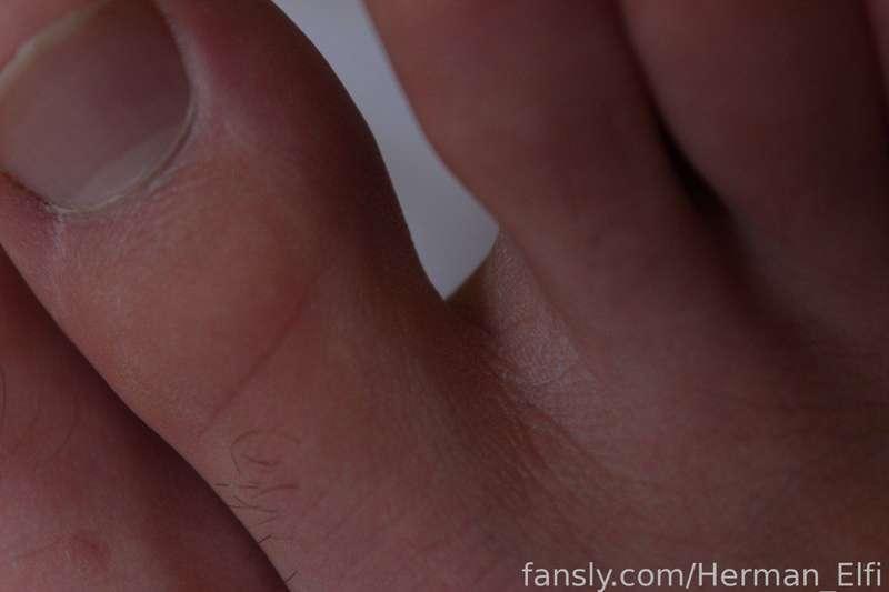 user427880893135200257 image #4