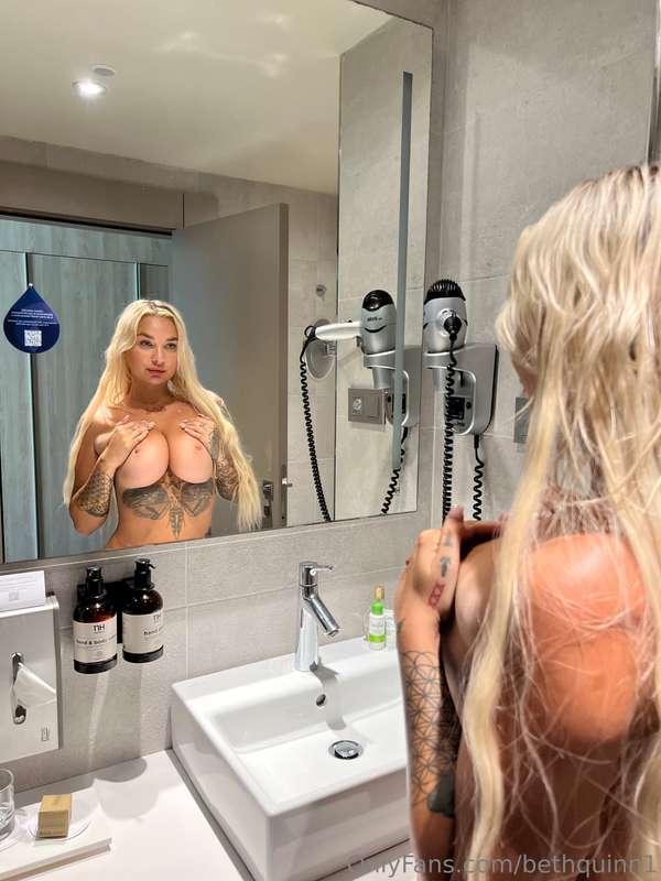 Would you like to play and cum for me? 😈