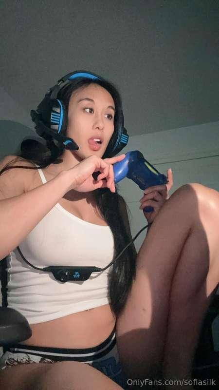 Freaky Friday? Nasty Gaming Friday is more like it 😈 DM me a..