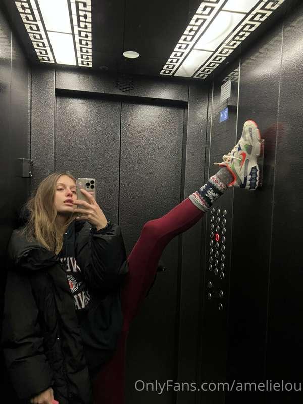 My mood when I see you checking your DMs :)))

(Check your D..