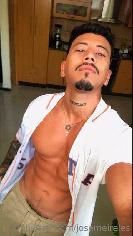 Sunday morning  @josemeireles  
https://onlyfans.com/josemei..