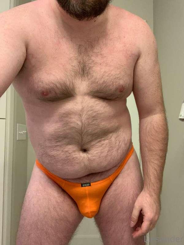 I love thongs so much! They’re so sexy 🥵 I feel so hot weari..
