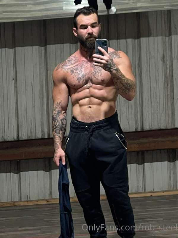 I love getting to visit my old gym back home for a bunch of ..