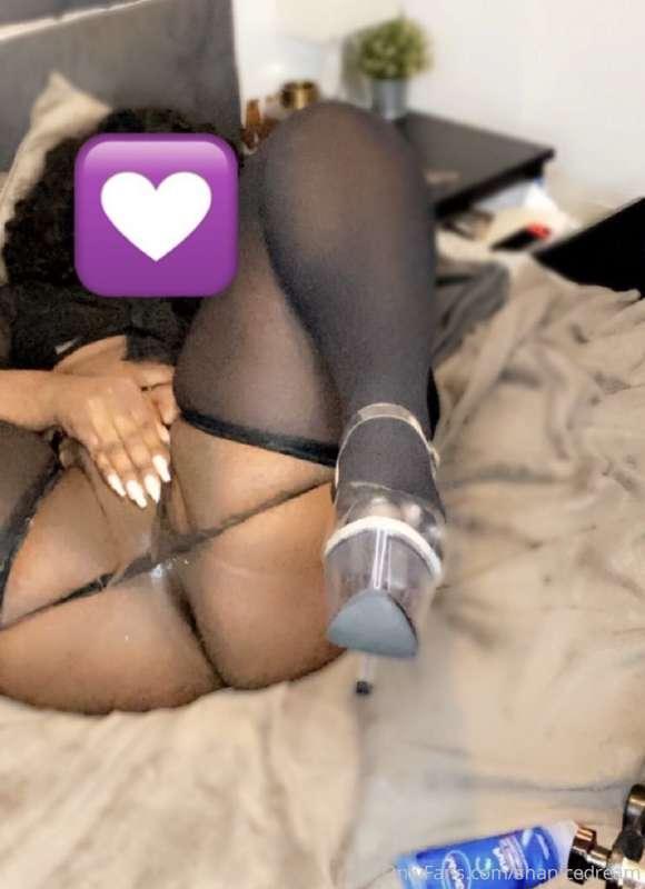 So hornyy 😈