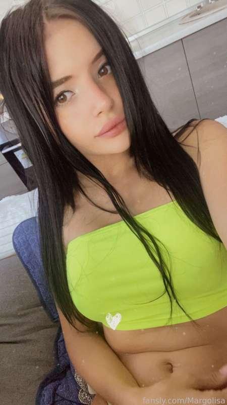 Do you like green on me ? 💚