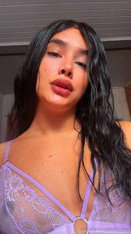 DM me if you wanna play with me tonight😘