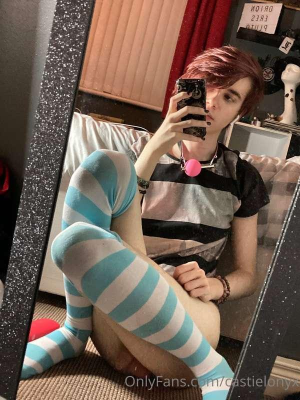 Mild bondage with a video of me tryna see how fast I can mak..