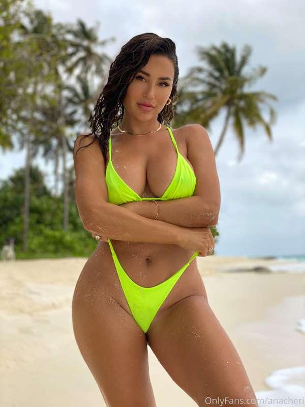 Counting down to Hawaii!!! 🌼 DM me your requests, I'll be sh..