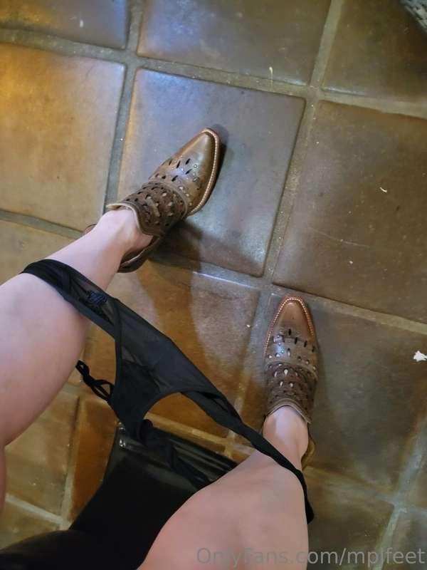 🫢👢🩲