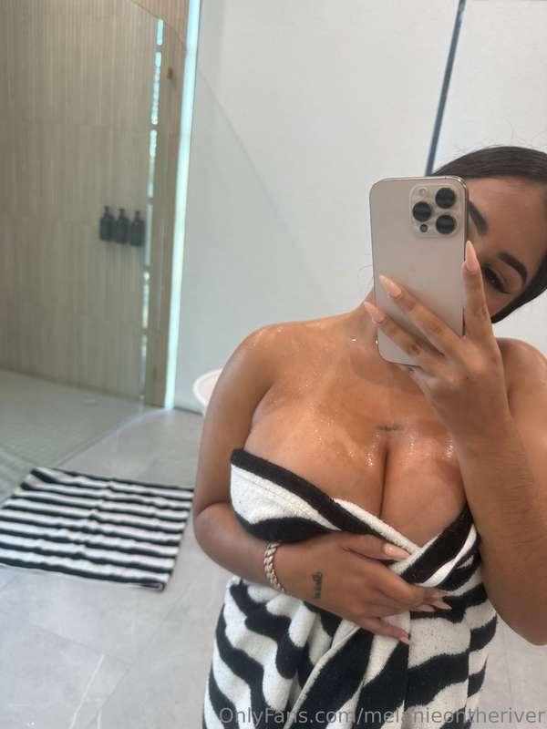 New soapy shower solo in ur messages 😍