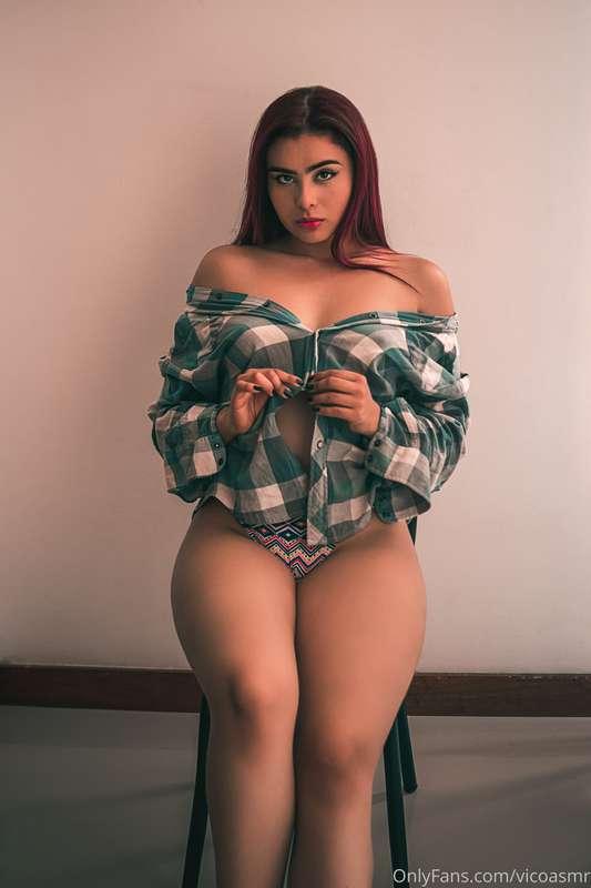 Hola Amores :3 
Qué les gustaría ver en próximos videos? que..