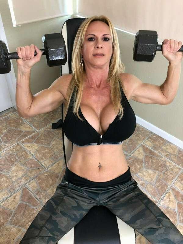 2018 tits look pretty much the same as 2022 tits. If only in..