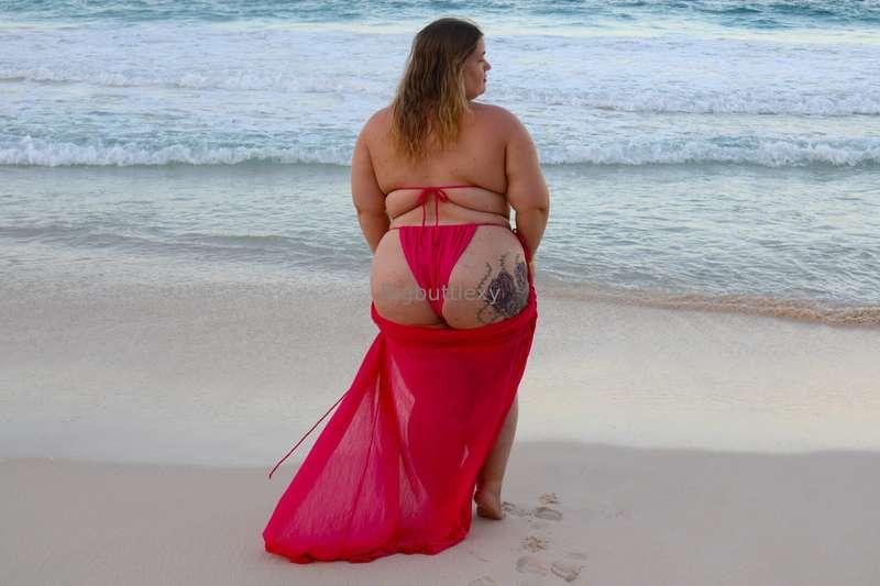 Does my ass is big enough? 