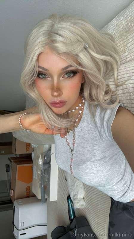 soo bored rn.😪 DM me ?🥺💗