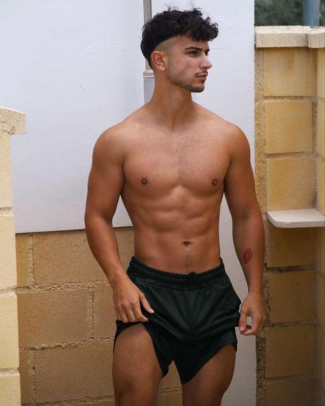 Con o sin ropa?