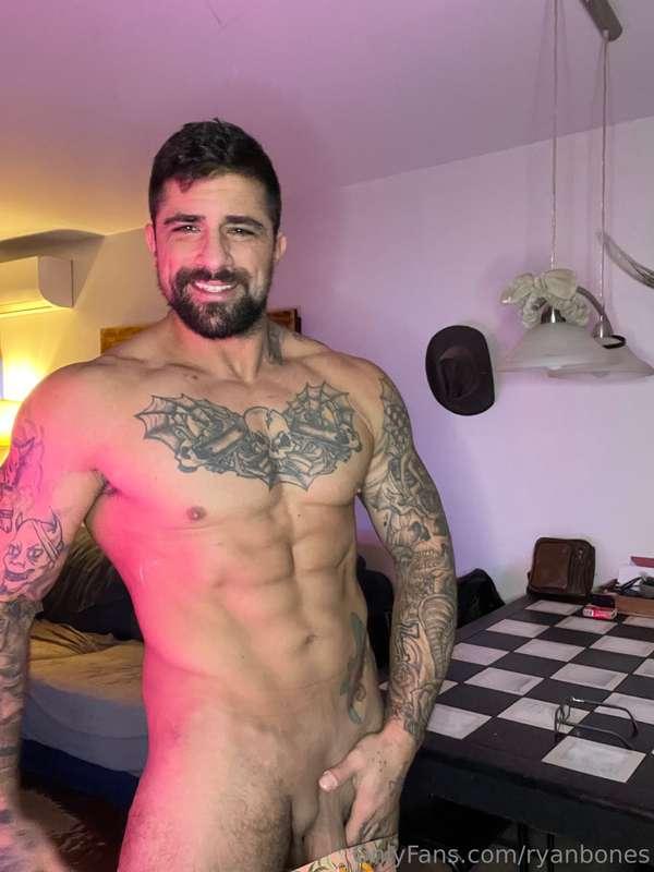 I’ll make your screen sweat… and maybe you too. 🔥