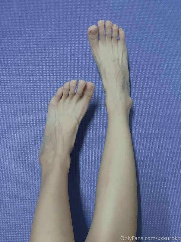拉筋伸展運動😣