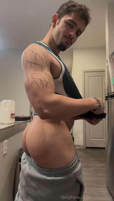 Really in the mood to have someone eating me out all night 