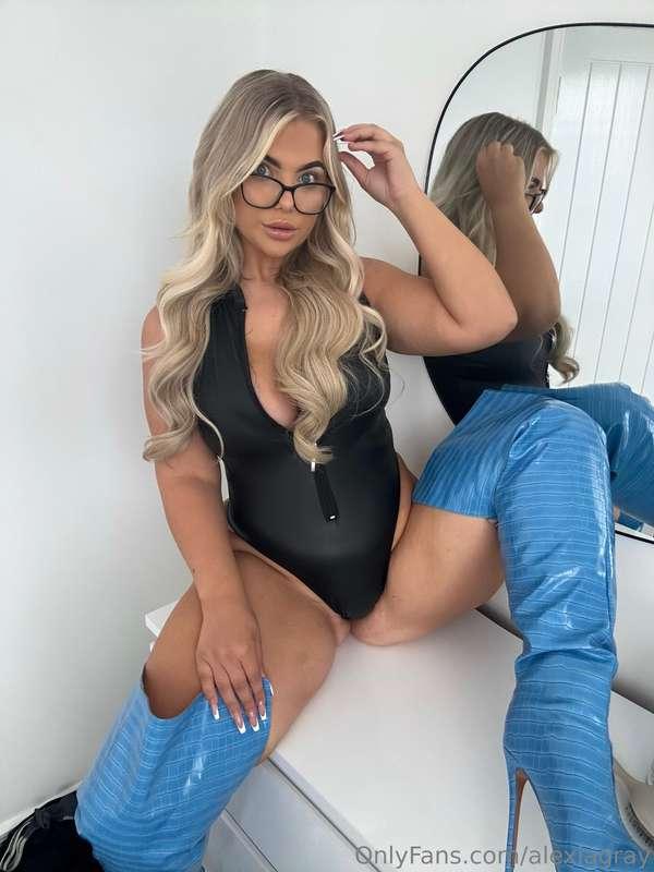 😏