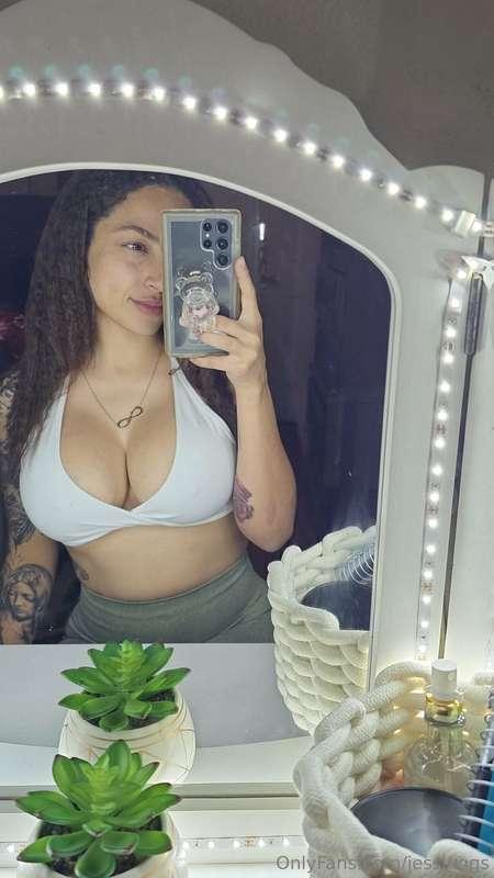 🎄 Merry Christmas or w/e 😝🧡 I can hardly walk after that