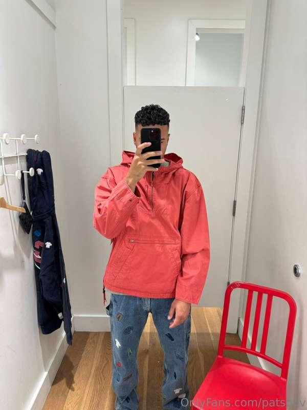 🛍️
