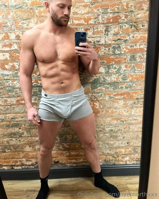 Which view should I give you first… front or back?