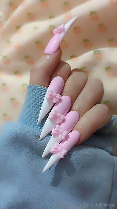 my newest nails 🍥🩷🩰🤍🎀