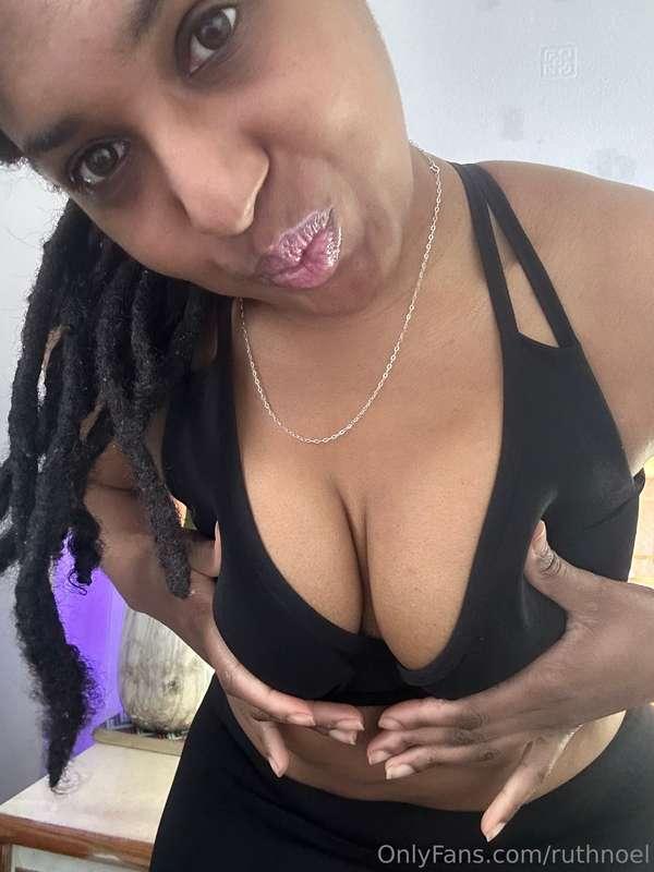 💋🍈🍈