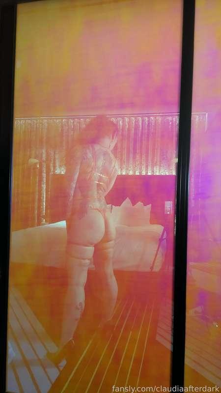claudiaafterdark image #1
