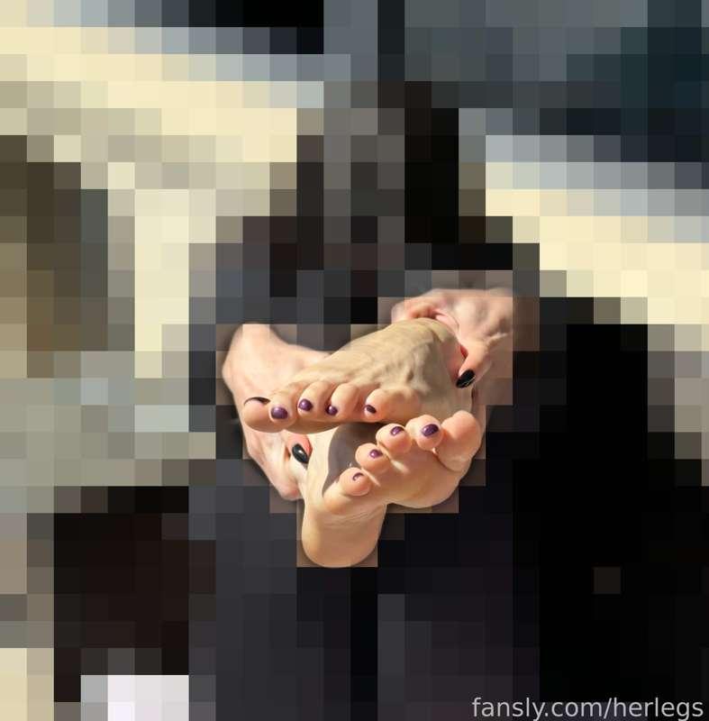 herlegs image #2