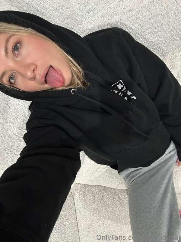 Hope you like my silly side 👅