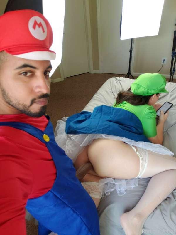 Did you ever think Super Mario could be so sexy? Featuring K..