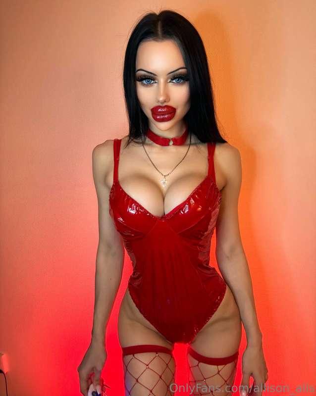 I’m your shiny goddess ❤️