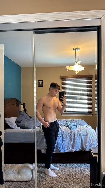 Do I stay on your mind? 😜 prove it