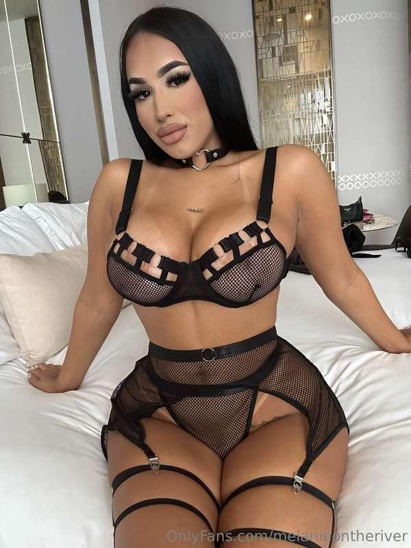 Bet you can't look away 👀