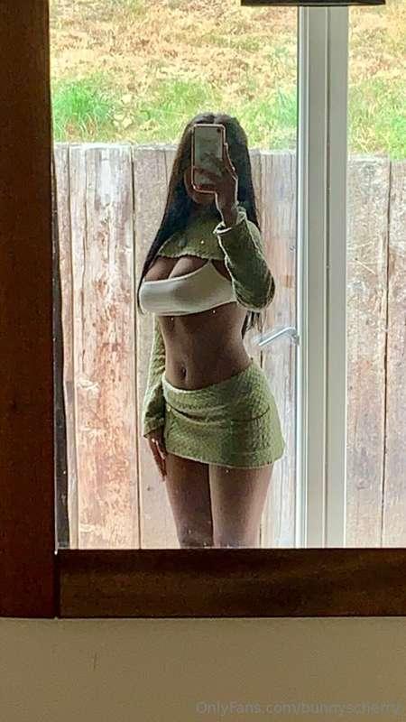 Does this look good on me?😘