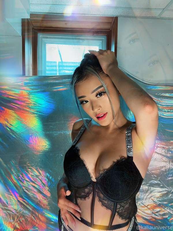 let me know when u ready to watch this music video, my astro..