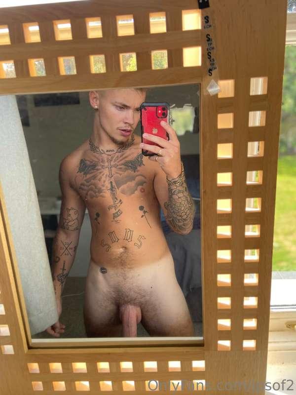 I’m so horny, who wants to have fun