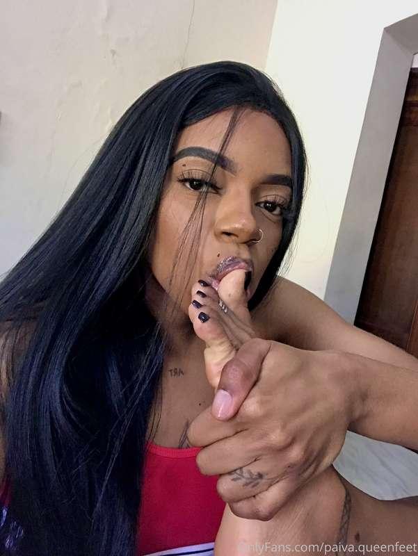 paiva.queenfeet image #2