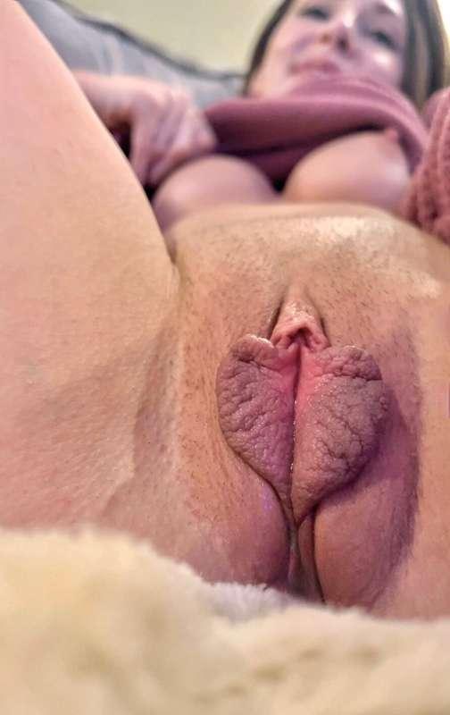 Waiting like this for you to come back home 🤭😏